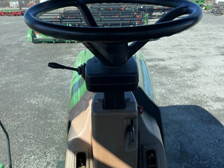 2002-john-deere-8520t-image-40