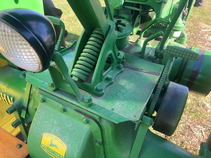 john-deere-model-b-image-47