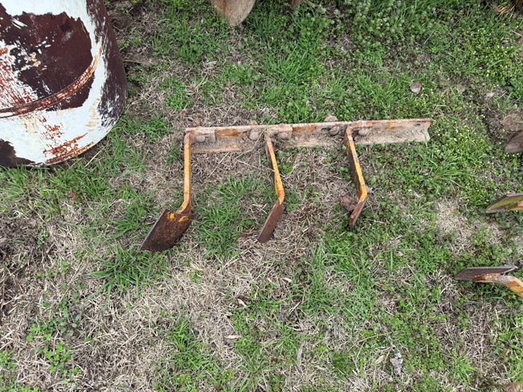 #41848-•-levee-plow-image-7