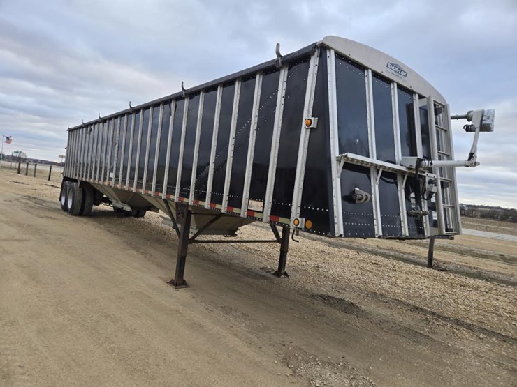 2004-merritt-grain-hopper-image-3