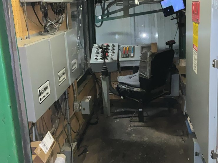 #203-•-2002-salem-operators-cab-image-7