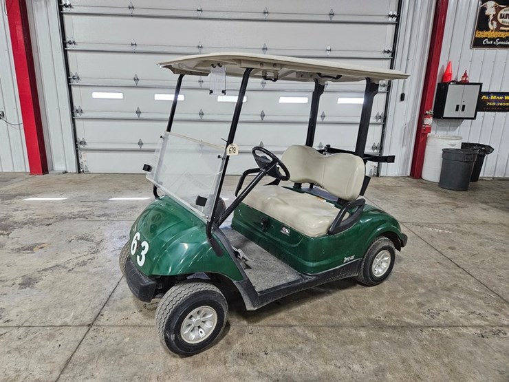 #678-•-yamaha-gas-golf-cart-image-1