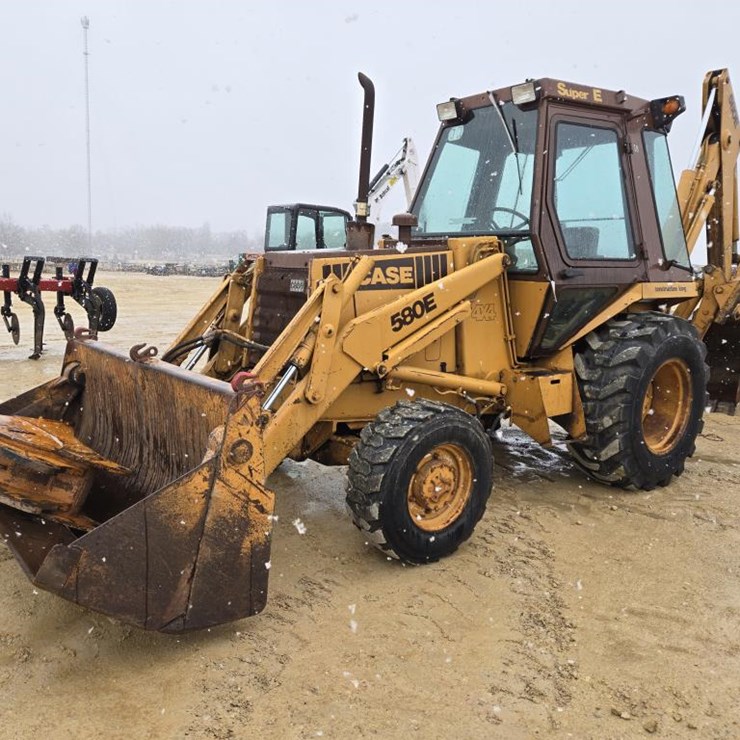 CASE 580E