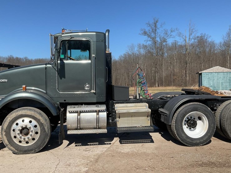 1999-kenworth-t800b-image-67