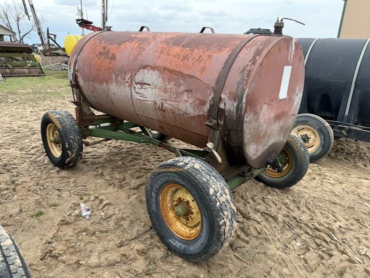 #41260-•-~600-gallon-fuel-wagon-image-4