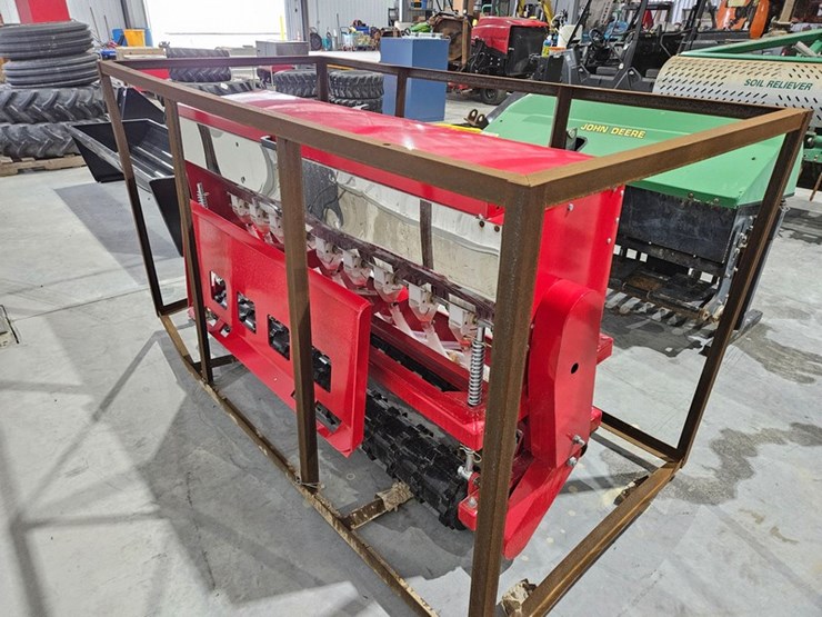 #661-•-2025-agt-stsd10-64"-seeder-image-5