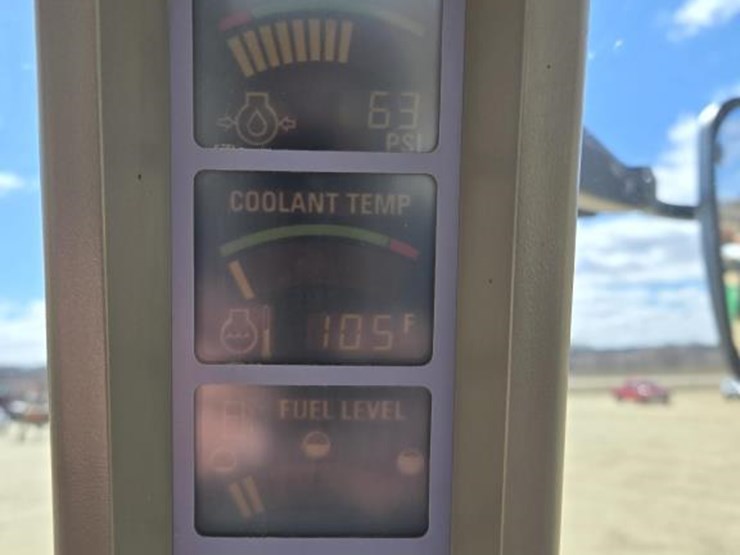 case-ih-mx180-image-21