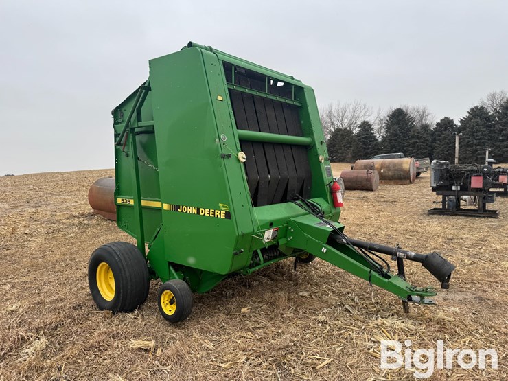 john-deere-535-image-1