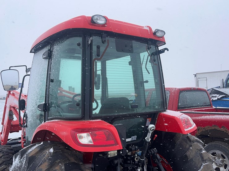 kioti-rx8320-power-shuttle-tractor-with-loader-image-26