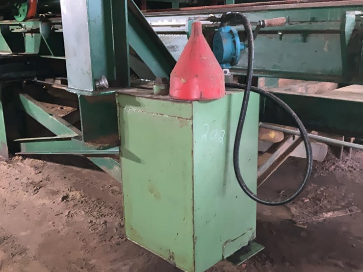 #202-•-salem-track-and-frame-image-15