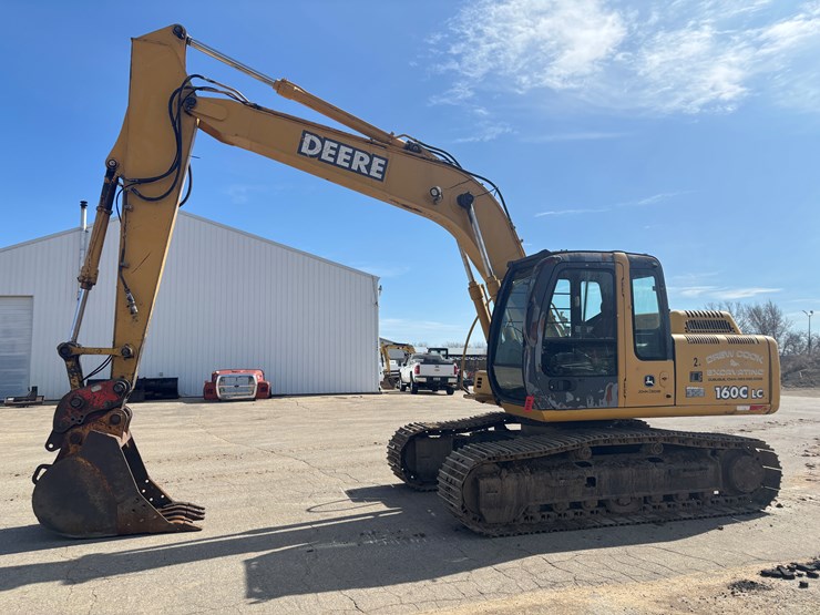 deere-160c-lc-image-1