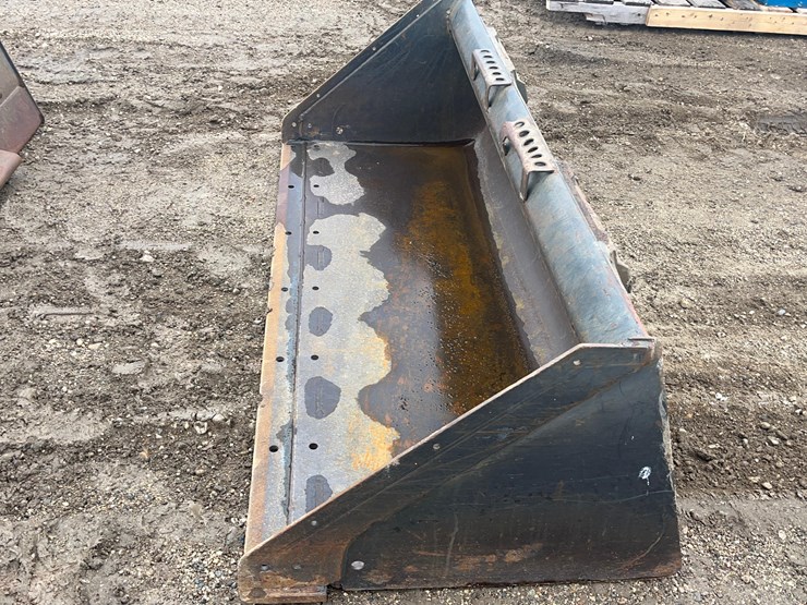68"-bobcat-bucket-image-2