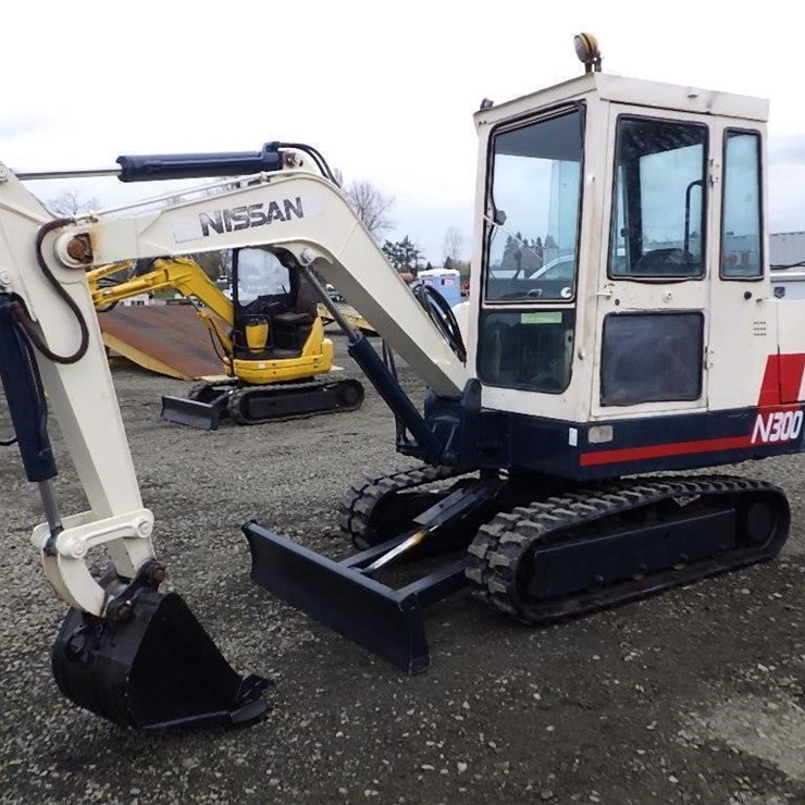 NISSAN N300