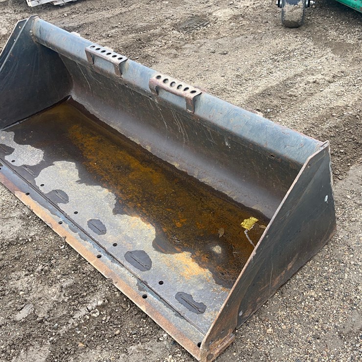 68" Bobcat Bucket