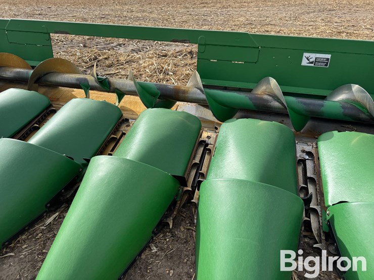 2008-john-deere-608c-image-16