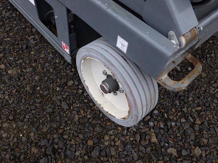 2017-skyjack-sj4632-scissor-lift-image-15