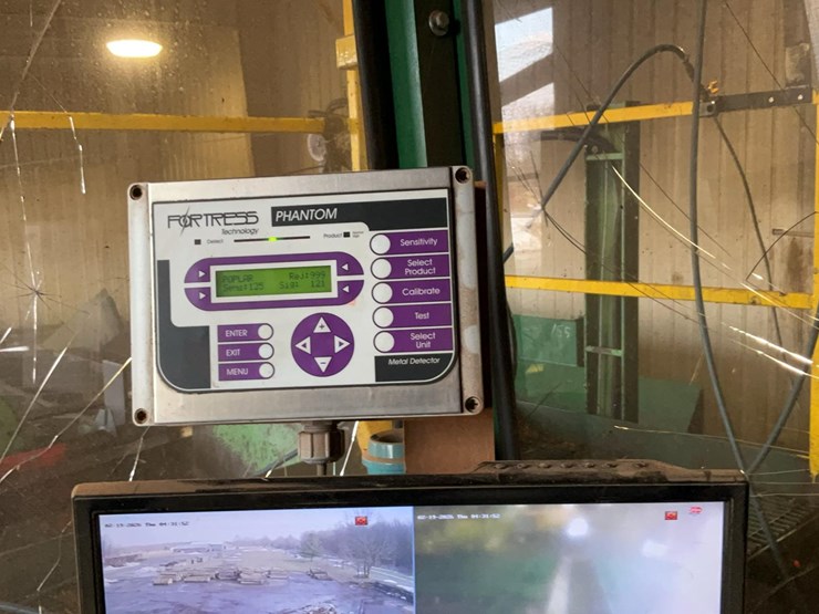 #154-•-fortress-technology-log-metal-detector-image-4