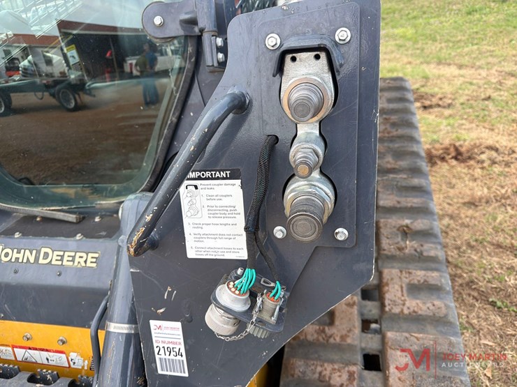 2023-deere-325g-image-6