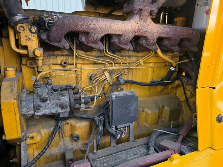 2003-deere-540g-iii-image-16