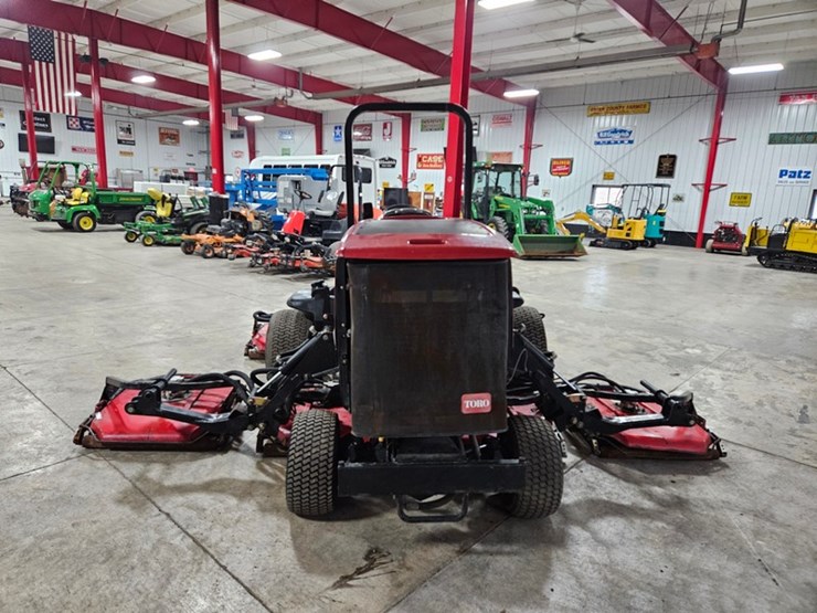 toro-groundsmaster-4700d-image-4