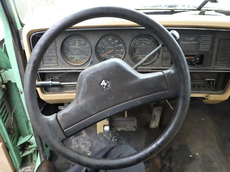 1989-dodge-ram-250-image-23