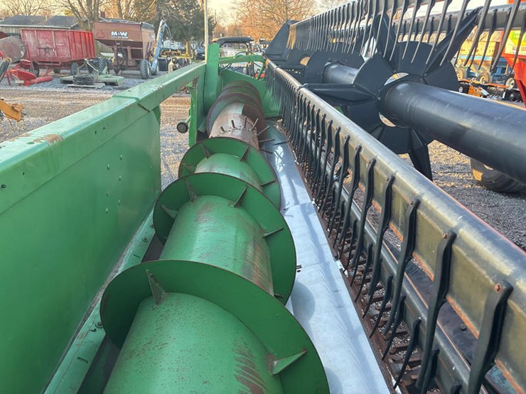 1988-john-deere-920-image-10