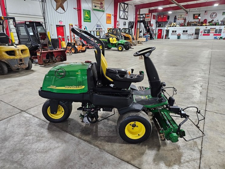 john-deere-2500e-image-6