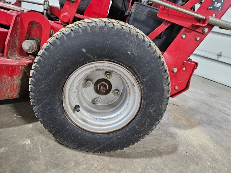 #689-•-ferris-comfort-controll-dd-walk-behind-mower-image-25