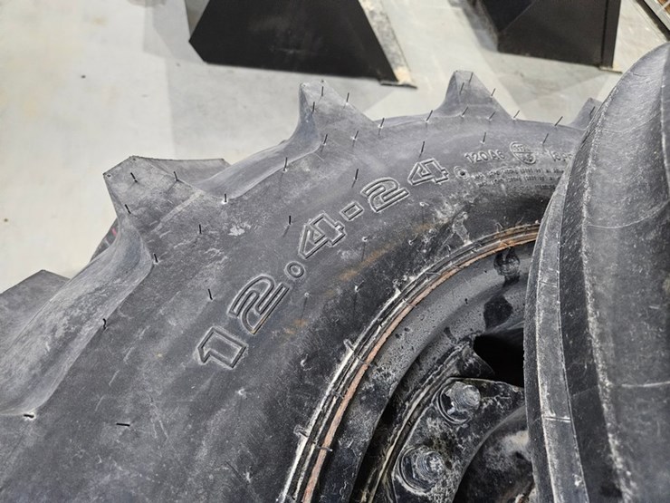 #709-•-tractor-tire-and-rim-set-image-15