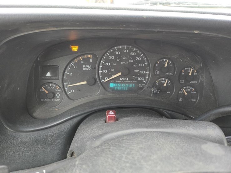 2001-chevrolet-k2500-image-24
