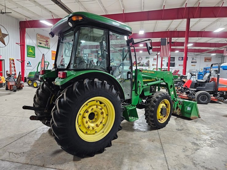 john-deere-5520-image-5