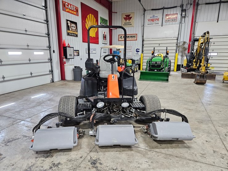 #685-•-jacobsen-lf550-fairway-mower-image-14