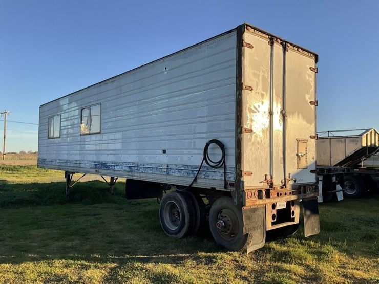 utility-40’-van-image-4