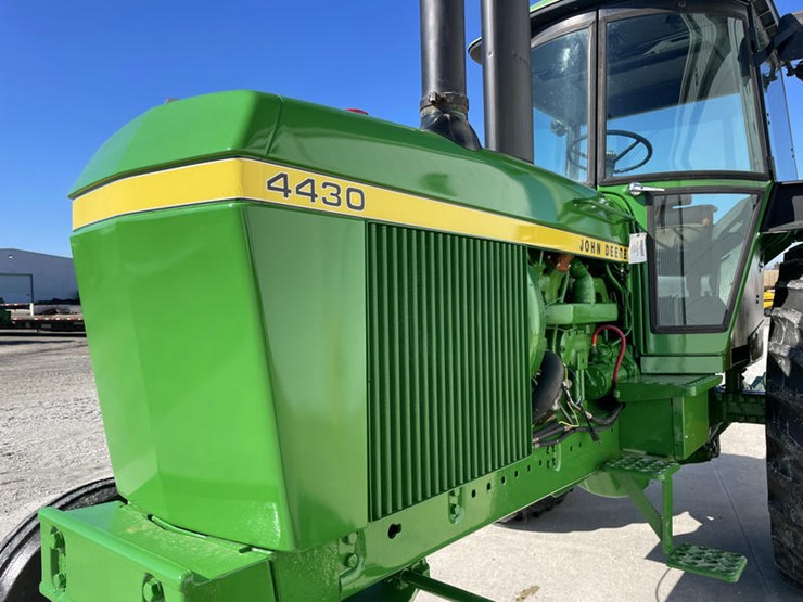 1974-john-deere-4430-image-4