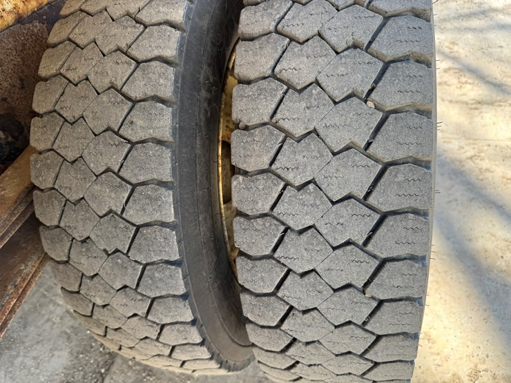 2018-isuzu-nrr-image-63