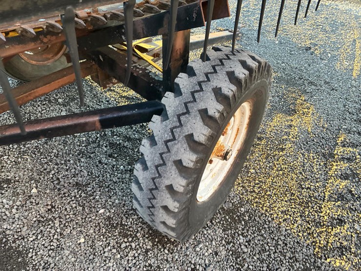 1988-john-deere-920-image-31