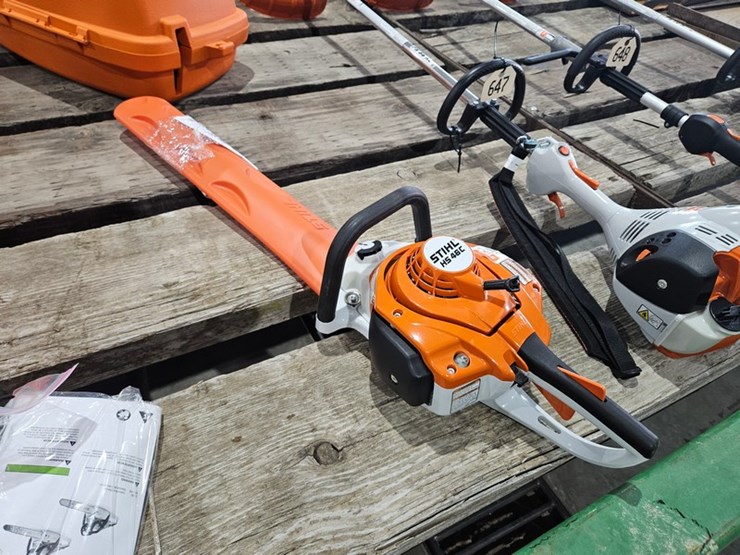#646-•-2025-stihl-hs46c-hedge-trimmer-image-1