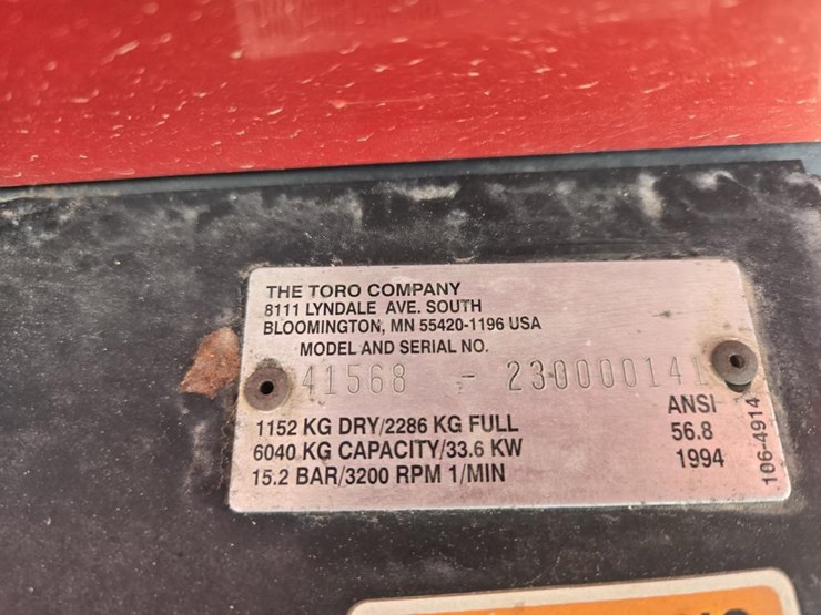 #148-•-2003-toro-5600-sprayer-with-18'-booms-image-13