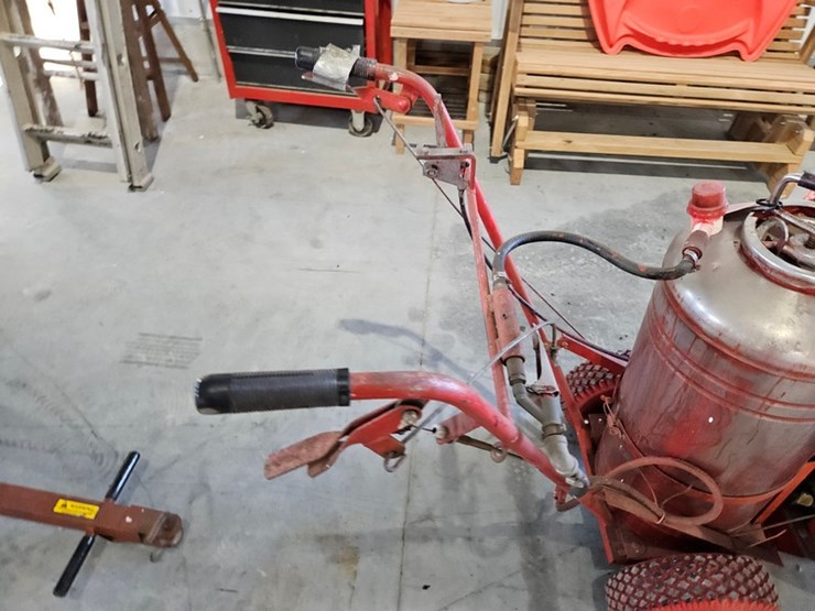 #664-•-walk-behind-paint-sprayer-image-19