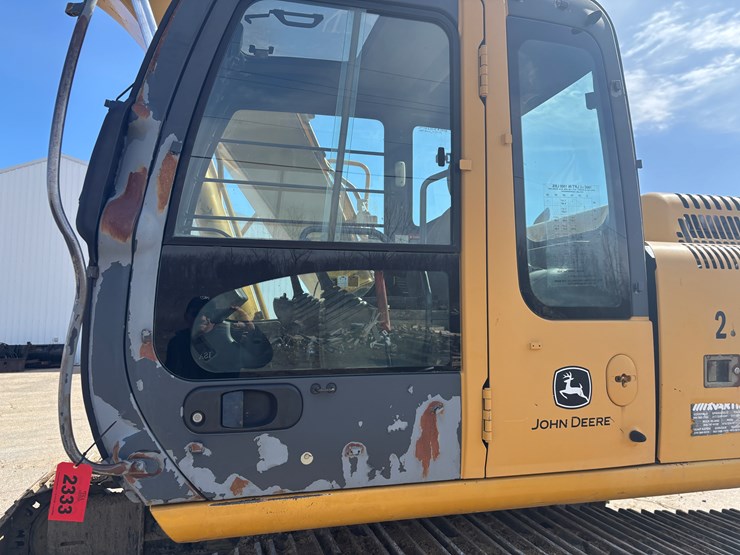 deere-160c-lc-image-10