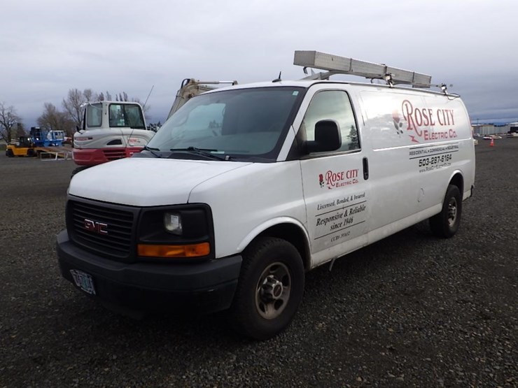 2014-gmc-savana-11'-s/a-cargo-van-image-1