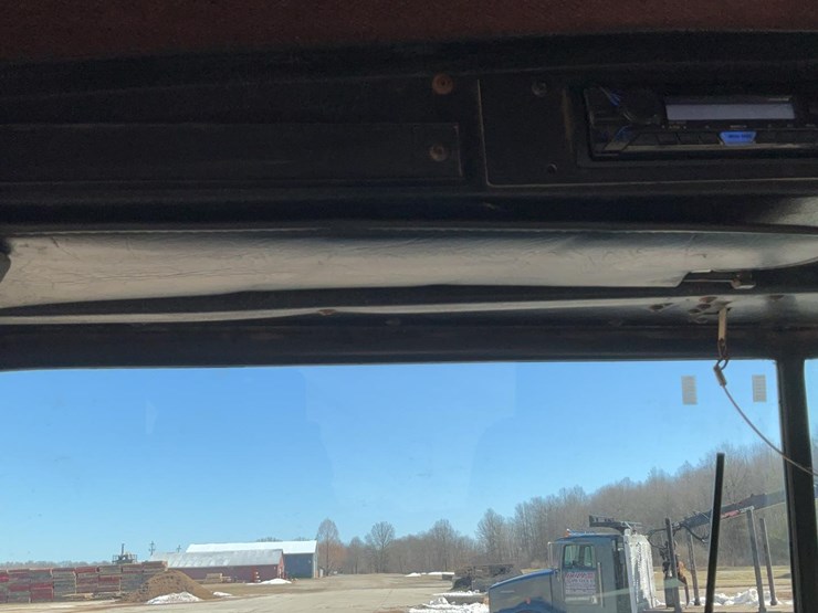 1999-kenworth-t800b-image-32