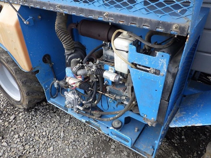 2008-genie-gs-3268-scissor-lift-image-13