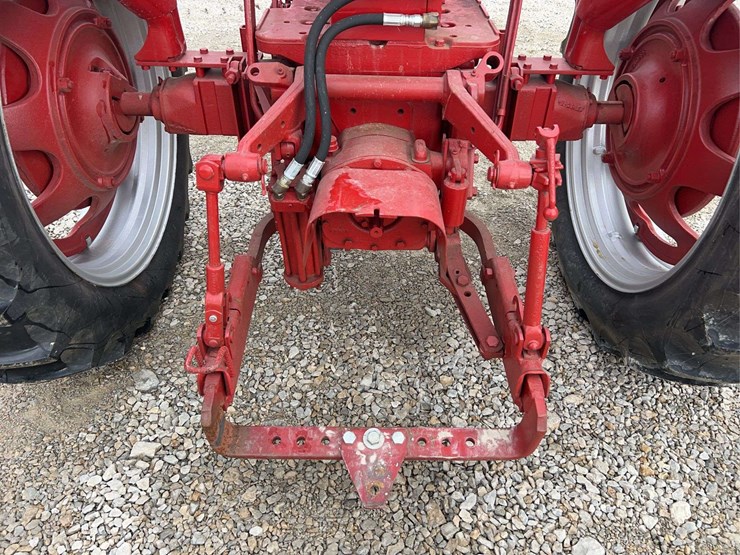 farmall-300-image-37