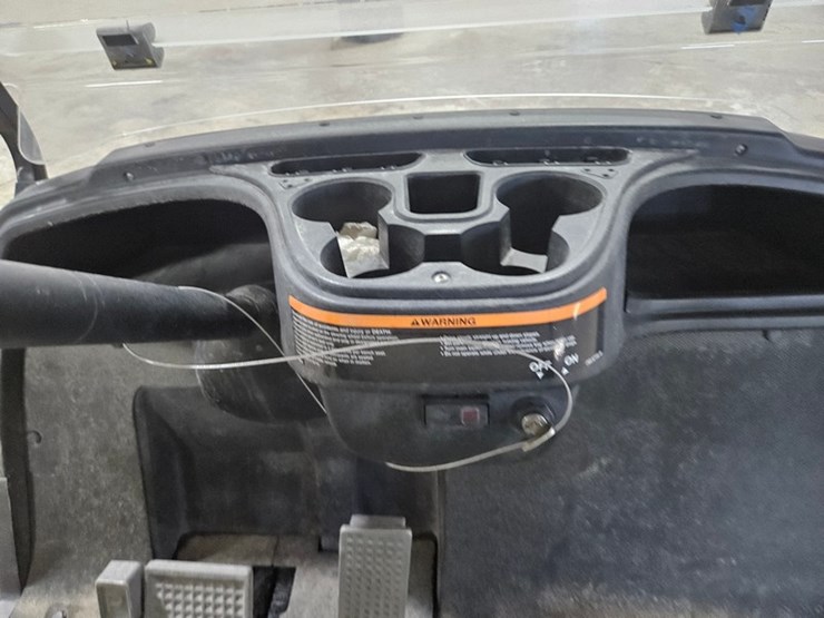 #677-•-yamaha-gas-golf-cart-image-16