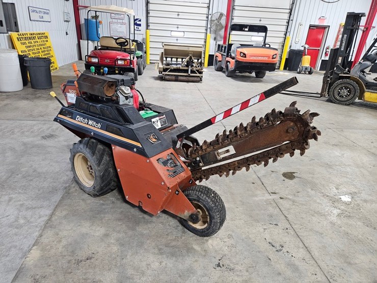 ditch-witch-1820-image-7