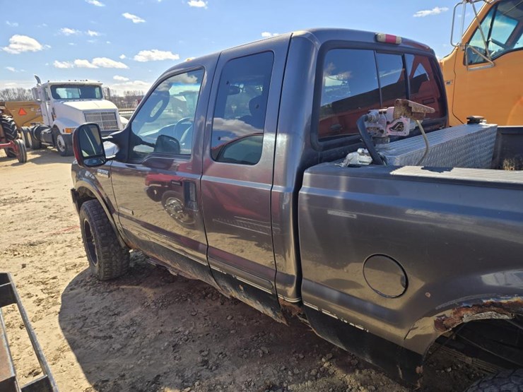 2005-ford-f350-image-14