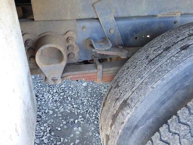 2002-ford-f750-image-19