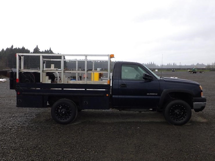 2006-chevrolet-silverado-2500hd-image-4