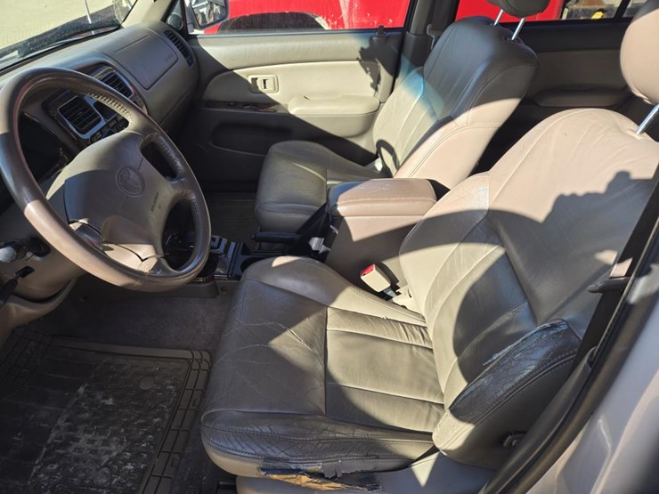 2000-toyota-4-runner-limited-image-20